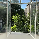 Le Garcon De Cristina-simple,quiet,spacious * Bucureşti