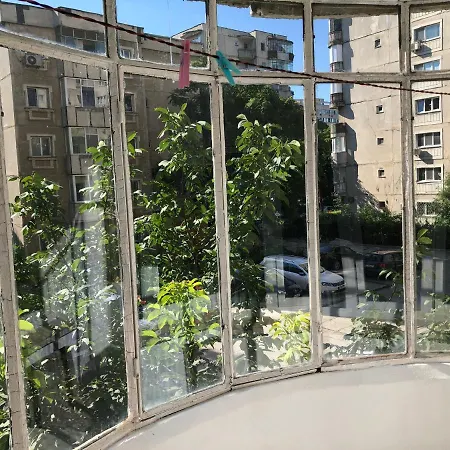 Le Garcon De Cristina-simple,quiet,spacious Бухарест