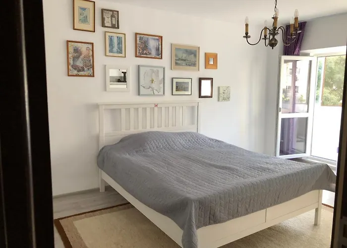 Apartament Le Garcon De Cristina-simple,quiet,spacious *