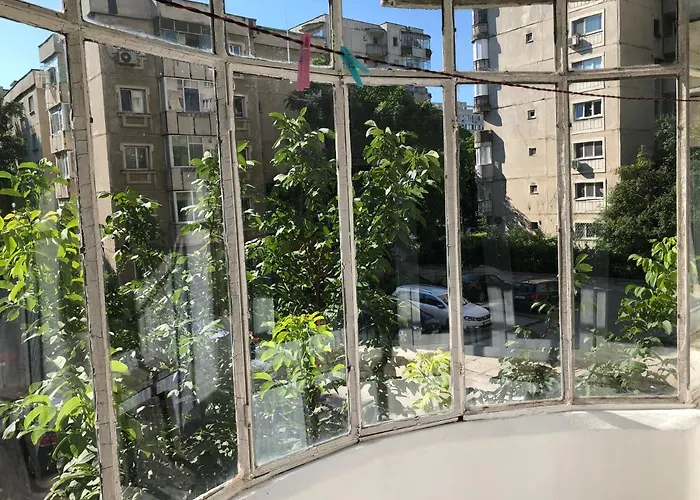 Le Garcon De Cristina-simple,quiet,spacious Бухарест