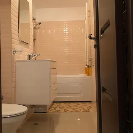 Apartament Le Garcon De Cristina-simple,quiet,spacious